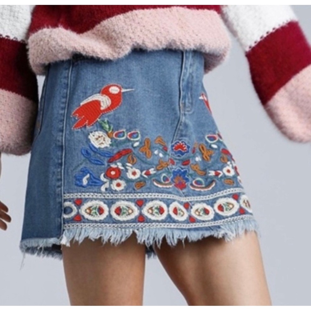 Umgee Red Piper Denim Skirt Womens XL Blue Embroidered Bird Floral Frayed Mini - Picture 4 of 17